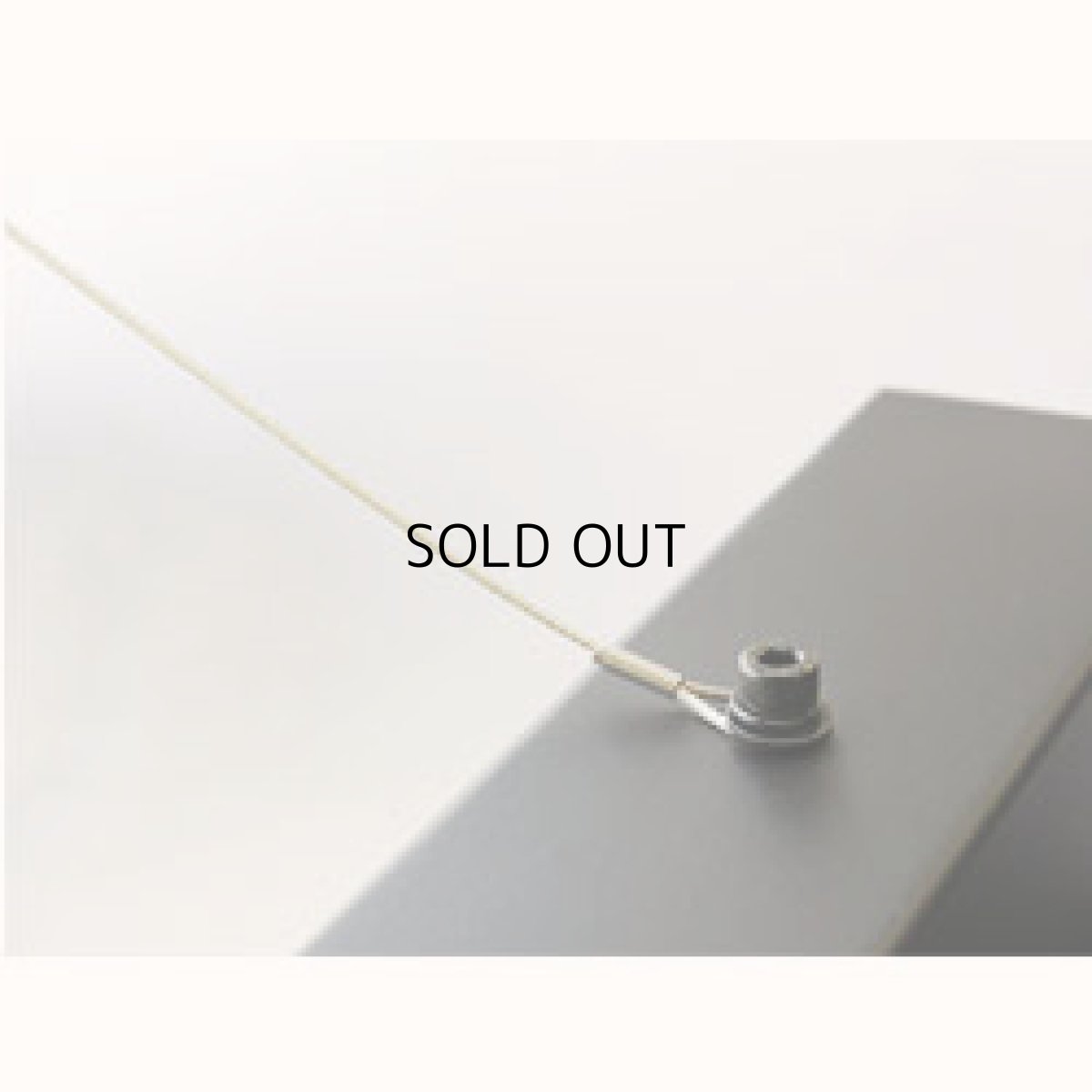 画像2: 国産テレビスタンド モニタワー専用転倒防止ワイヤー (2)