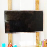 縦長構造のテレビ壁掛け